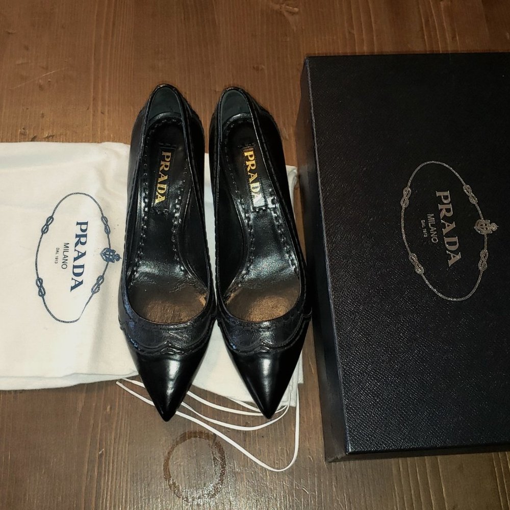 Prada Womens Kitten Heels 6B US 36 EU